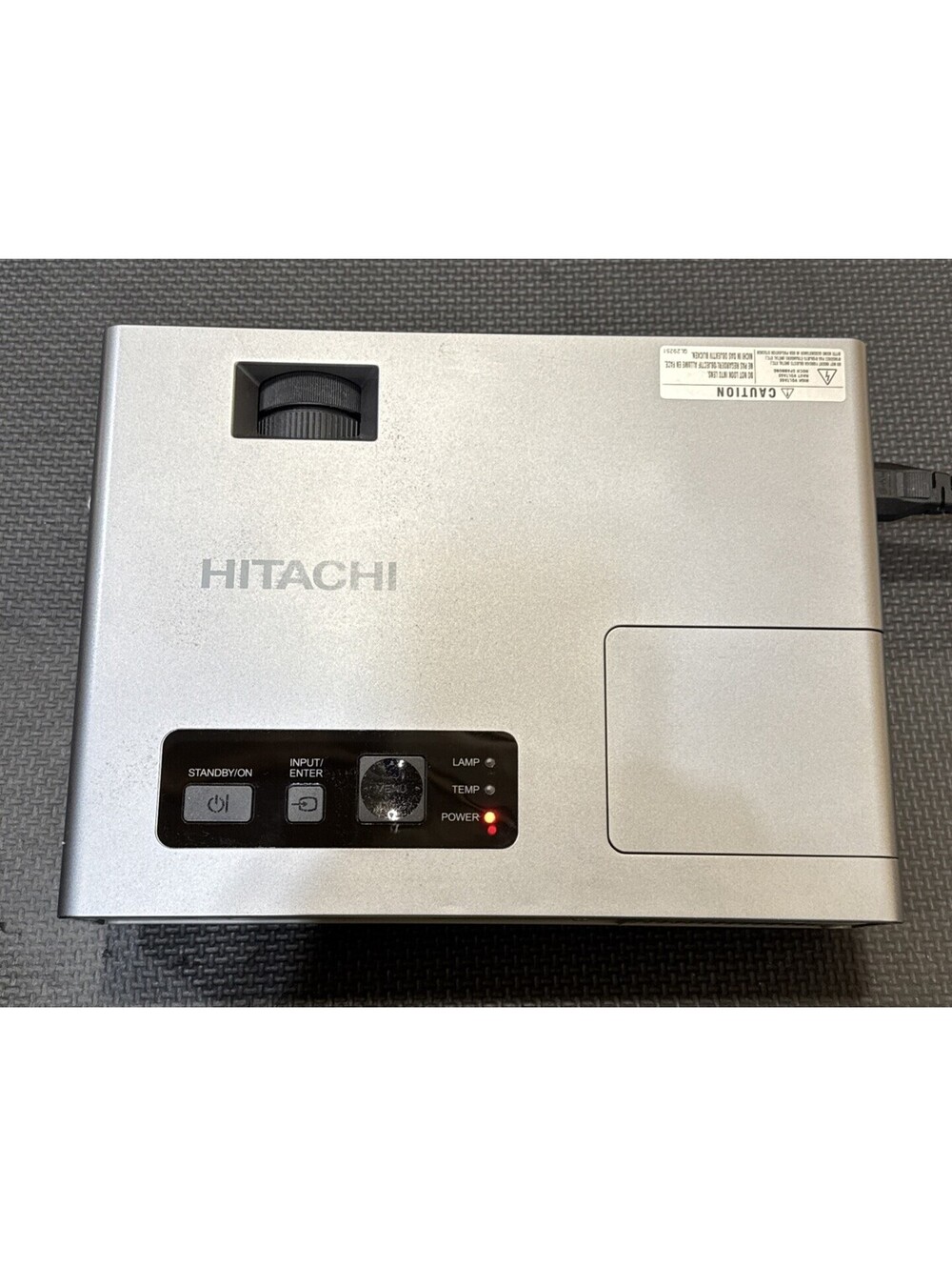 Hitachi CP-X253 XGA 3LCD Home Theater Projector *READ* !!